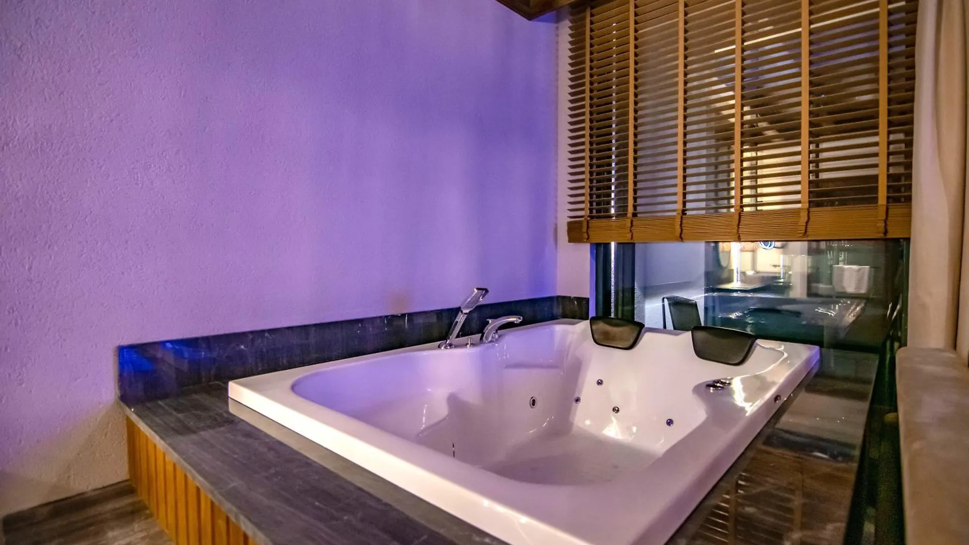 Hayal Vadisi Suite Hotel ترابزون 0*,