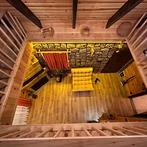 Vira Tas Konak Dağ evi